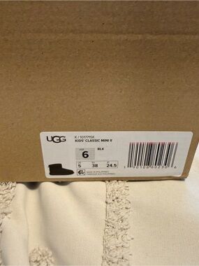 UGG Kids' Classic Mini II Boots - Black
